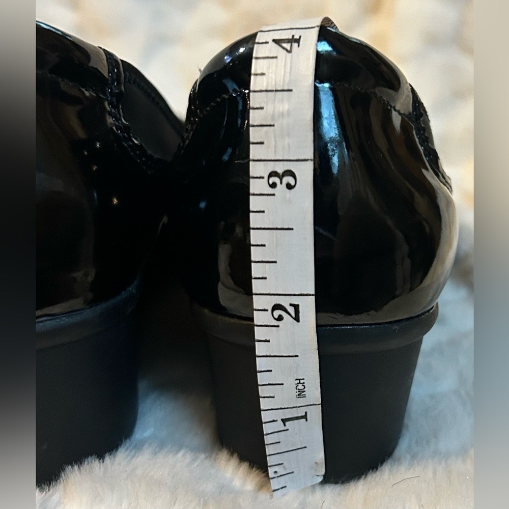 Dexflex Comfort Black Women's Slip on wedge heel women’s size 7.5 Wide - Picture 10 of 11